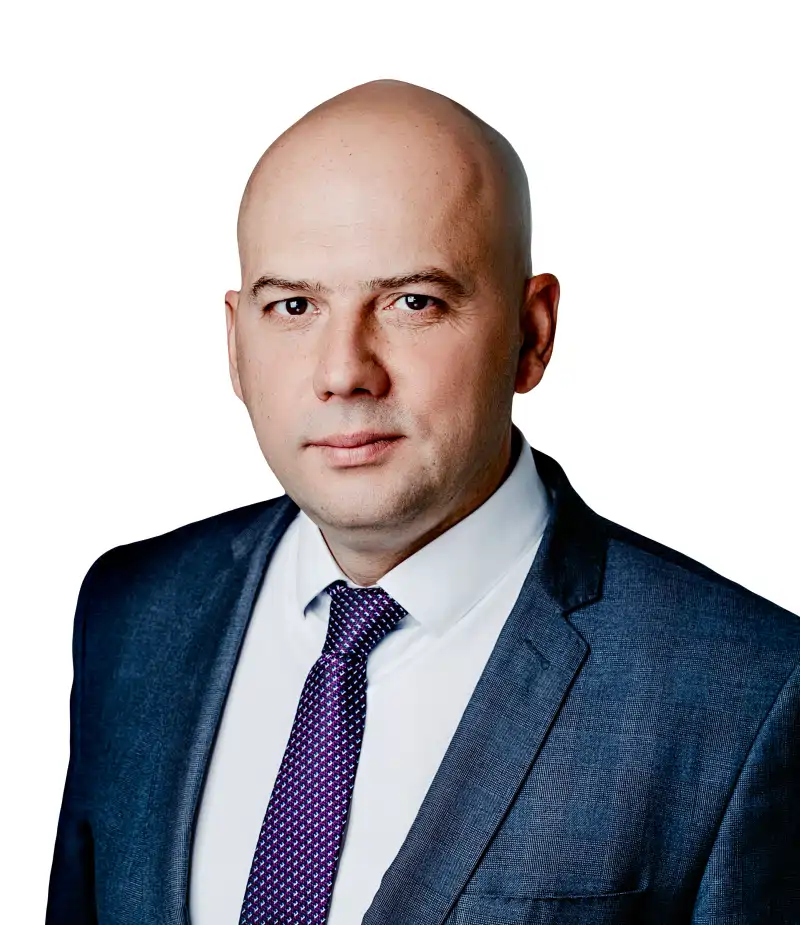 Александр Комисаров
